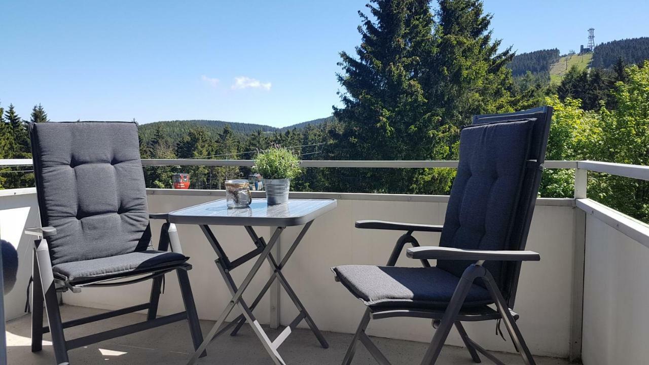 Singer Am Erlebnisbocksberg Apartment *